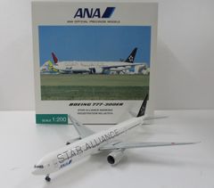 全日空商事 1/200 B777-300ER ANA スターアライアンス JA731A