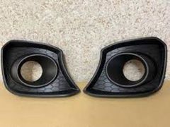 新品未使用 トヨタプリウス50純正 クォーターピラーカバ左右 トヨタ トヨタ純正 カラードクォータピラーカバー (Cピラー