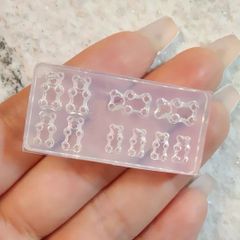 シリコンモールド　ミニ　グミベア　くま　レジン　ネイル　デコパーツ