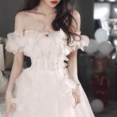 【新品 未使用】2026新作 ウェディングドレス ウエディングドレス レディースドレス 花嫁ドレス キャミソール ドレス オフショルダ ワンピース ロング 袖なし Aライン 床付きタイプ 編み上げ ファスナー 花 白 花嫁 結婚式 