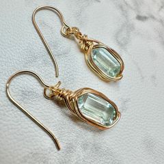 アイスブルーアパタイト　ピアス