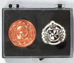 【中古】小物(キャラクター) [単品] モノクマメダル＆希望ヶ峰学園校章セット 「PSPソフト スーパーダンガンロンパ2 さよなら絶望学園 超高校級のスーパー限定BOX2」 同梱特典