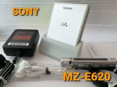 ソニー　MDウォークマン　MZ-E620　シルバー　②
