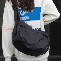 ショルダーバッグ 大容量 ナイロン 黒 。可 ant4y587310