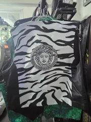 未使用 ヴェルサーチ メデューサ ダウン ベスト VERSACE 未使用 ヴェルサーチ メデューサ ダウン ベスト VERSACE - メルカリ