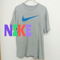 NIKE　ナイキ　グレー　Ｔシャツ　サイズ素材不明　古着