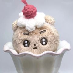 さくらんぼ付きホイップクリーム 10cm ぬいぐるみ 編み物 ハンドメイド
