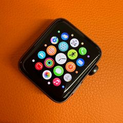 Apple Watch SE GPS 42mm スペースグレイ MTF32J/A