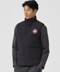 2025年最新】feathered friends ダウンの人気アイテム - メルカリ