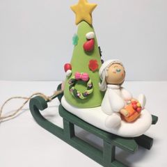 ニッセとソリ　白