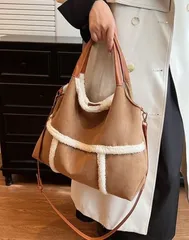 トートバッグ スエード調ショルダーバッグ レディース ポーチ付き 裏ボアバッグ 大容量 もこもこ手提げバッグ 通勤通学