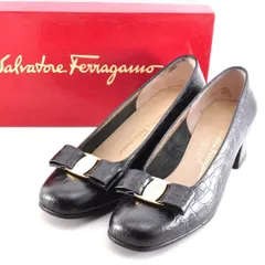 未使用 Ferragamo フェラガモ ヴァラリボン パンプス 箱付き 2E2412