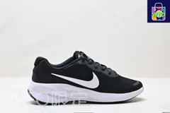 Nike REVOLUTION 7 WIDE ナイキ 通気性 低? ランニングシューズ