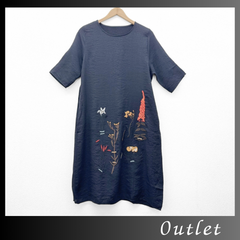 CAWAII　ワンピース　ブラック　刺繡　プルオーバー
