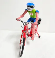 電子おもちゃカー 子ども用電動ロボット競技サイクリスト人形セット 音楽付き 乗り物玩具 色ランダム 3歳以上(おもちゃ-自転車)