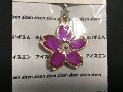 ハンドメイド　レジンストラップ　2025