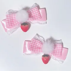 リボンヘアクリップ ピンク ギンガムチェック いちごチャーム ファー♡量産型地雷系ハンドメイドロリータゆめかわ