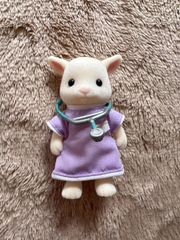 シルバニアファミリー　ヤギの薬剤師さん