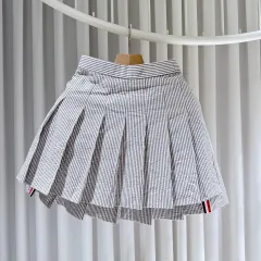 2025年最新】thom browne スカートの人気アイテム - メルカリ