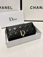 新品Christian Dior　DIOR　長財布　黒　ブラック　ゴールド金具