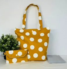 【裁縫ストア・ボヌール】大人かわいい　帆布生地　山吹色ドット柄　トートバック　エコバッグ　ミニポーチ　底板付き　ハンドメイド / №500-550