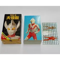 【中古品】　ウルトラマン大怪獣　戦闘名場面100枚　第1弾〜第4弾　4個セット 中古品】 ウルトラマン大怪獣 戦闘名場面100枚 第1弾〜第4