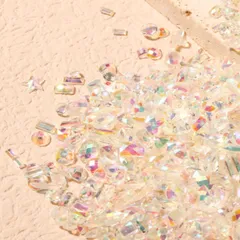 【迅速発送】サムコス ラインストーン ネイルパーツ 約200粒セット 小さめ 多種多様なデザイン オーロラ幻彩 キラキラ 立体 平底 異形 ネイルストーン DIY カラー ネイルアート デコ用