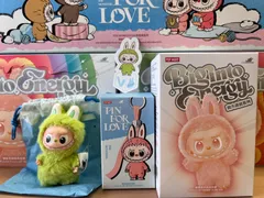 ⭐️【正規品・新品未使用】イニシャル［V］ POP MART ラブブ　LABUBU THE MONSTERS Biginto Energy PIN FOR LOVE 2個セット