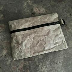 ポーチ　小物入れ　タイベック　軽量　キャンプ　登山　グレー