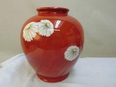 ☆深川製花瓶『朱地金彩桜尽くし模様』高さ20cm 底径9cm,口径7cm ☆深川製花瓶『朱地金彩桜尽くし模様』高さ20cm 底径9cm,口径7cm