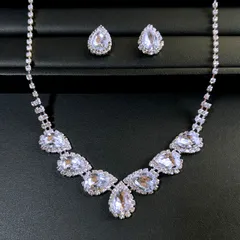 ラスト1点限り 超特価 ネックレス＆ピアス セットアップ（クリアカラー）NP-00003-CL