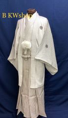新品　未使用　正絹　羽織・着物(刺子生地)・used男袴　2.35寸　165cm～ 3点セット　丸に違い鷹の羽　紋付袴　成人式　結婚式　新郎様　仲人　男着物　催事　式典　お祭り　白　シルバーグレー　刺し子模様