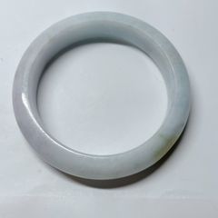 【新入荷】本翡翠保証‼️天然翡翠　薄春帯彩バングル　内径約54.5mm