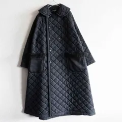 【極美品】tricot COMME des GARCONS 【2018AW/ 丸襟 キルティングコート】M トリコ コムデギャルソン ブラック 2311254のサムネイル