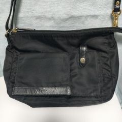 【中古】Hymn'n 黒 ナイロン ショルダーバッグ サコッシュ