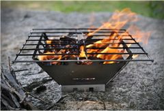 アシモクラフツ　二次燃焼焚火台　a_box ti チタン アシモクラフツ 二次燃焼焚火台 a_box ti チタン - メルカリ