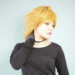 ミディアムレイヤーウィッグ ブロンド コスプレウィッグ ショート 男装 金髪 イエロー