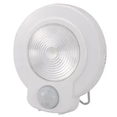 新品 オーム電機 LEDセンサーライト ホワイト ＮＩＴＬ０３ＭＷ