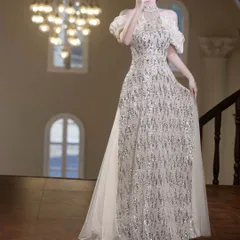 スパンコールがゴージャスなフリルが可愛い イブニングドレス