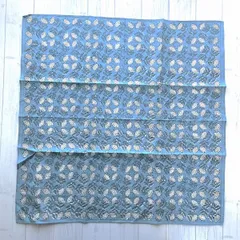 バンダナ 大判 サイズ ハンカチ おしゃれ フラワー 花柄 総柄 フラワーバニエ お弁当 包み インド綿 コットン 綿100% ブルー 青 BL スカーフ ハンドブロックプリント レディース 北欧 カントリー アジアン 三角巾 生地 ギフト 55cm×55cm
