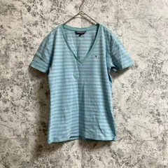 美品<!-利用不可文字-!>トミーヒルフィガー　TOMMY HILFIGER Tシャツ【S】ブルー　グリーン　水色　黄緑　ボーダー　縞々模様　ロゴ　オシャレ　お洒落　おしゃれ　可愛い　Ｖネック　カジュアル　大人カジュアル　大人可愛い　春　夏