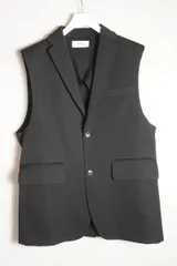 【HYKE】ベスト、ジレ　ブラック HYKE(ハイク)】 QUILTED CROPPED VEST｜PARIGOT ONLINE（パリゴ