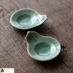 五代時期 越窯青磁陰刻双耳花器 花瓶 無傷 時代品 伝世品焼物 WWTT247 五代時期 越窯青磁陰刻双耳花器 花瓶 無傷 時代品 伝世品焼物