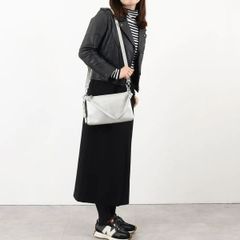 定番 人気商品【COOCO】レザーバッグ 2WAYショルダーバッグ ポシェット 斜めがけ シルバー　銀色