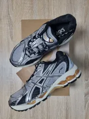 2025年最新】asics nimbus 20の人気アイテム - メルカリ