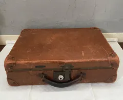 2025年最新】アンティーク 革 トランク 鍵の人気アイテム - メルカリ