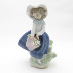 美品 LLADRO リヤドロ 5222 『きれいな花ばかり』 フィギュリン 1点 置物 女の子 フラワー オブジェ SM2422U 