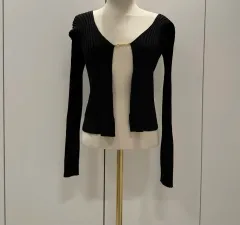 未使用 JACQUEMUS ジャックムスリブカーディガン M 中町綾さん着用 ジャックムス カーディガン 中町綾さん着用 - メルカリ