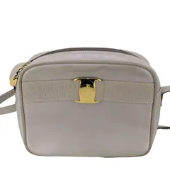 サルヴァトーレフェラガモ Salvatore Ferragamo レザーショルダーバッグ レディース 表記無 