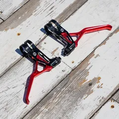 FUN SLY Brakelever レッド ハンドルクランプ径22.2mm 左右セットCNC アルミ削りだし超軽量ブレーキレバーのサムネイル